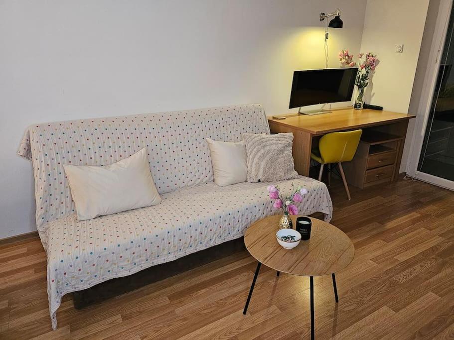 Grandpa Vojin'S Cozy Corner Lejlighed Subotica Eksteriør billede